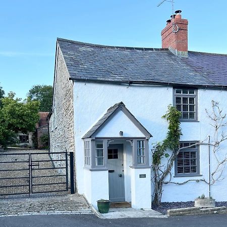 Hurst Cottage, A Cosy 2 Bed Cottage In Dorset Stalbridge ภายนอก รูปภาพ