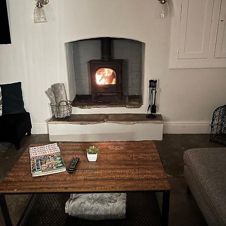 Hurst Cottage, A Cosy 2 Bed Cottage In Dorset Stalbridge ภายนอก รูปภาพ