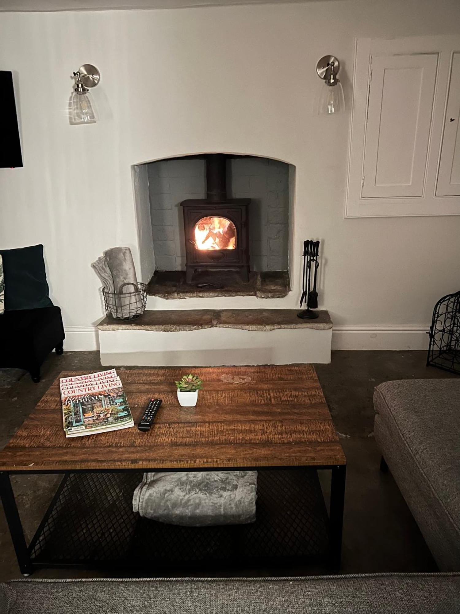 Hurst Cottage, A Cosy 2 Bed Cottage In Dorset Stalbridge ภายนอก รูปภาพ
